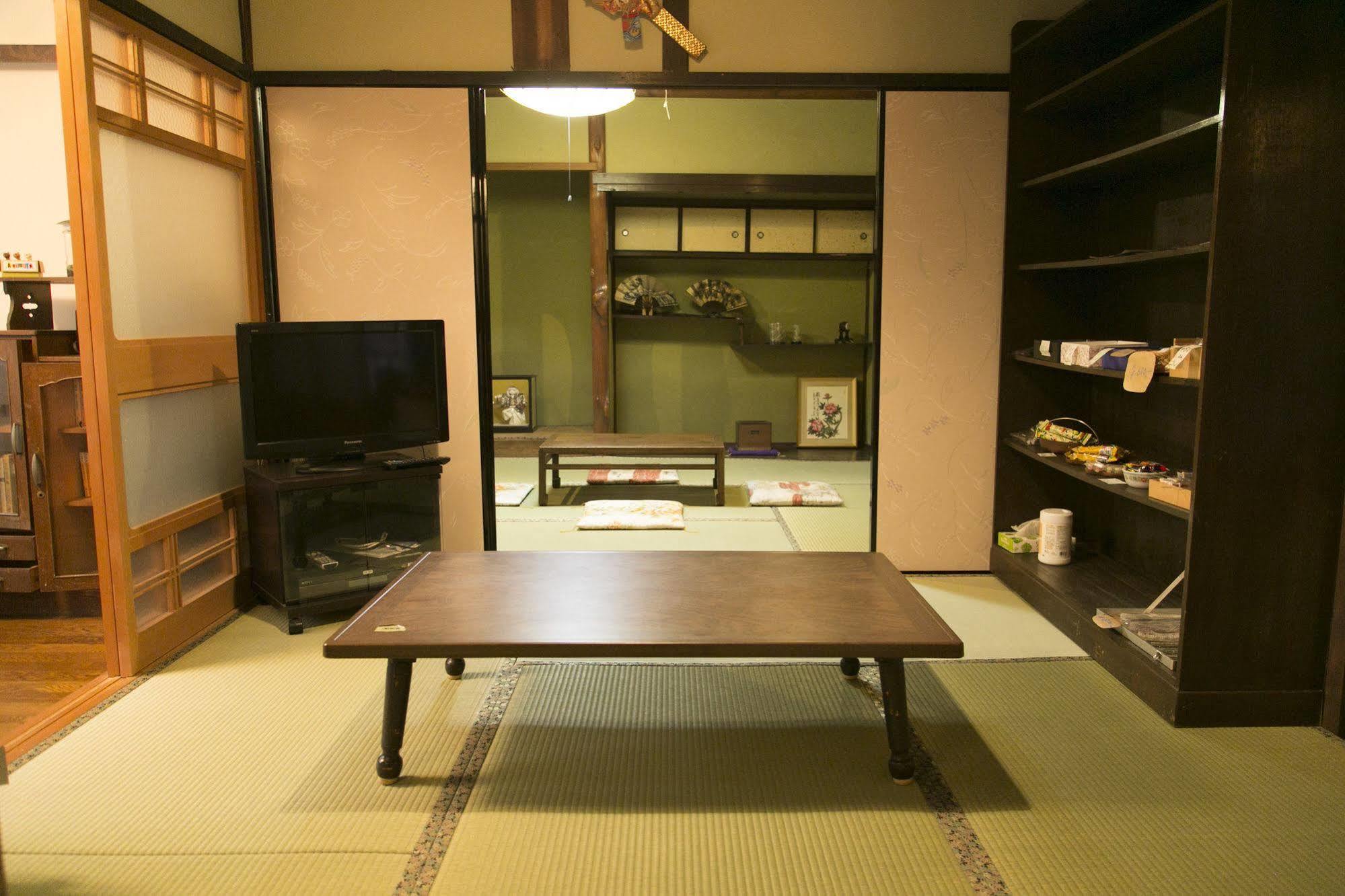 Female-Only Guesthouse Tomari-Ya Tondabayashi Exterior photo